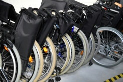 Personnes âgées et handicapées: les fauteuils roulants intégralement remboursés à partir de lundi