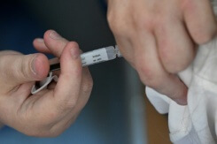 Papillomavirus: couverture vaccinale des adolescents en hausse, mais toujours en deçà des objectifs