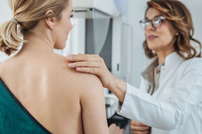 Dépistages Sécu du cancer du sein, colorectal et du col de l’utérus : découvrez les simplifications apportées en 2024 !