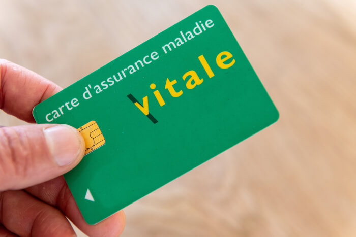 La carte vitale numérique est accessible sur mobile, sous certaines conditions